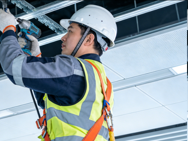 2026轨交枢纽新规：高铁站地铁站A级防火铝扣板应用规范